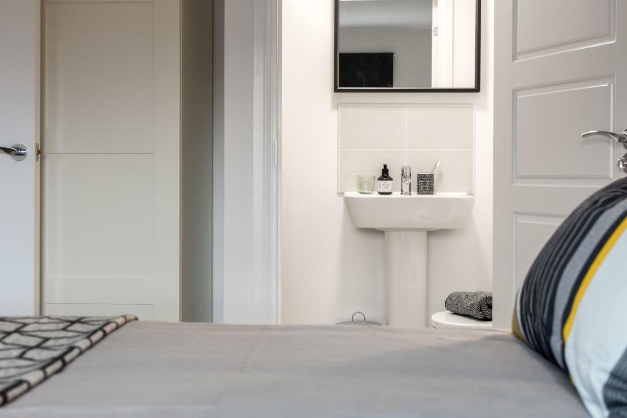 Myguest Apartment Coventry Bagian luar foto